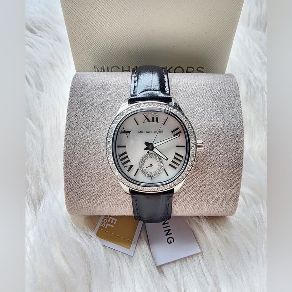 Michael Kors Black and Silver Women's Watch Original Brand New With Tag